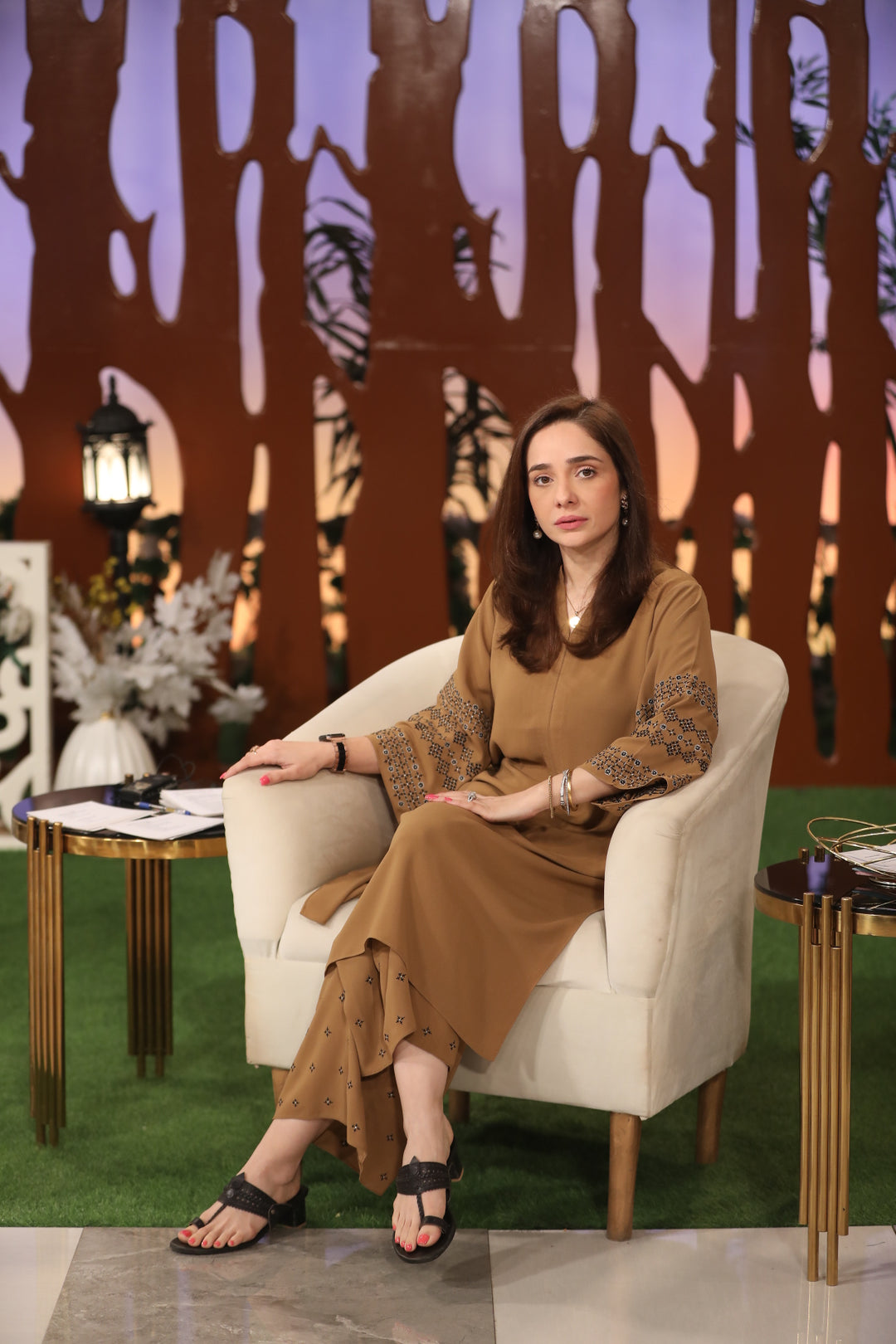 Juggun Kazim choses to wear our Mocha Embroidered Two Piece suit on her morning show